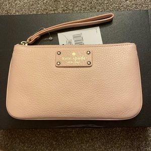 Kate Spade pink zippered Chrissy wristlet